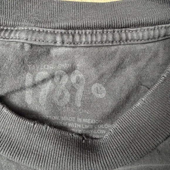 Taylor Swift 1989 "Taylor's Version" T-Shirt - Picture 4 of 8